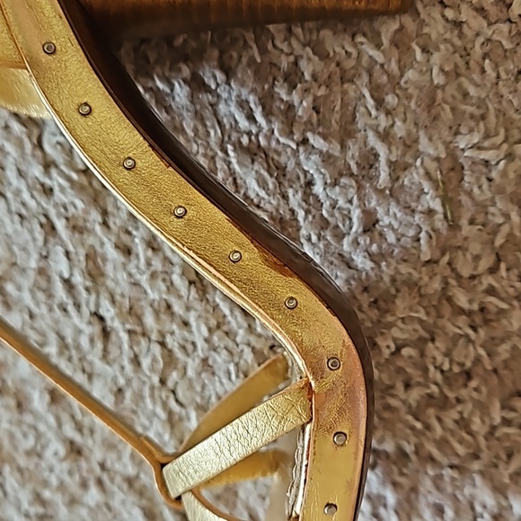 Gold Burberry heels, size 35, $80 - Picture 4 of 6